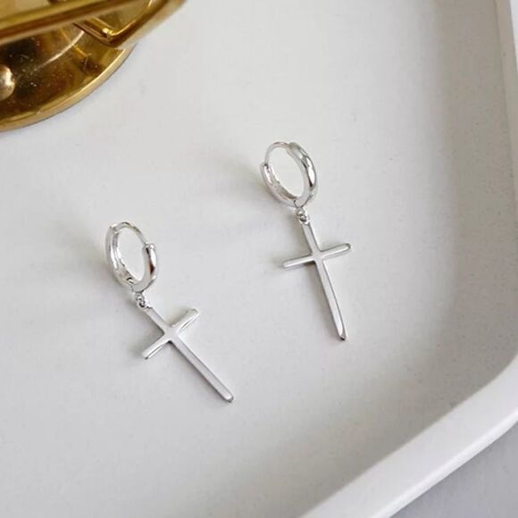 ✨Chloetina NEW 925 Sterling Silver Cross Hoop Earrings - Picture 4 of 6